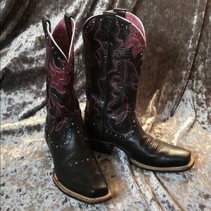 Ariat square toe studded cowboy western boot